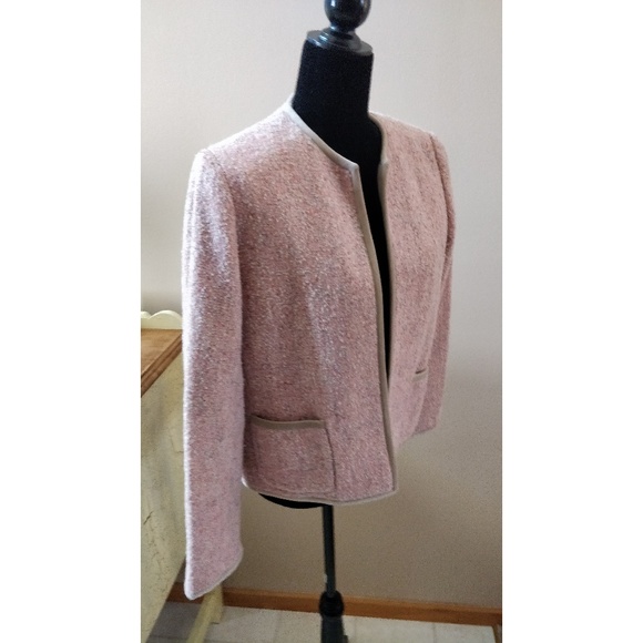 Jones New York Jackets & Blazers - LKNW Jones New York pink beige 12 petite signature